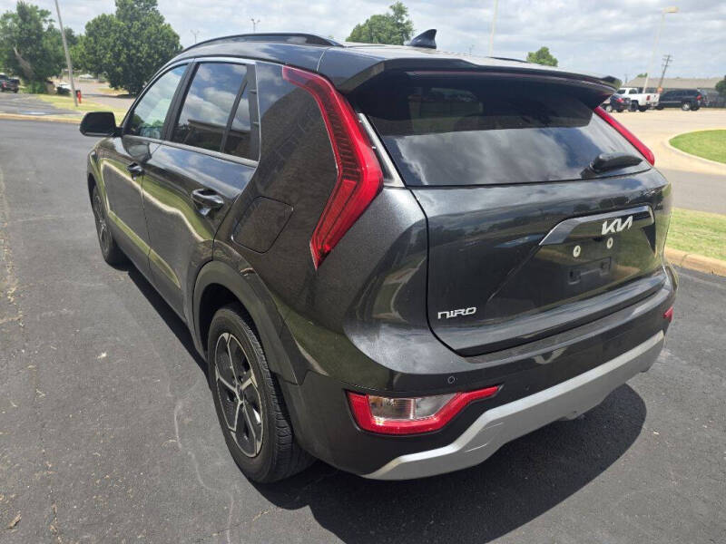 2024 Kia Niro EX