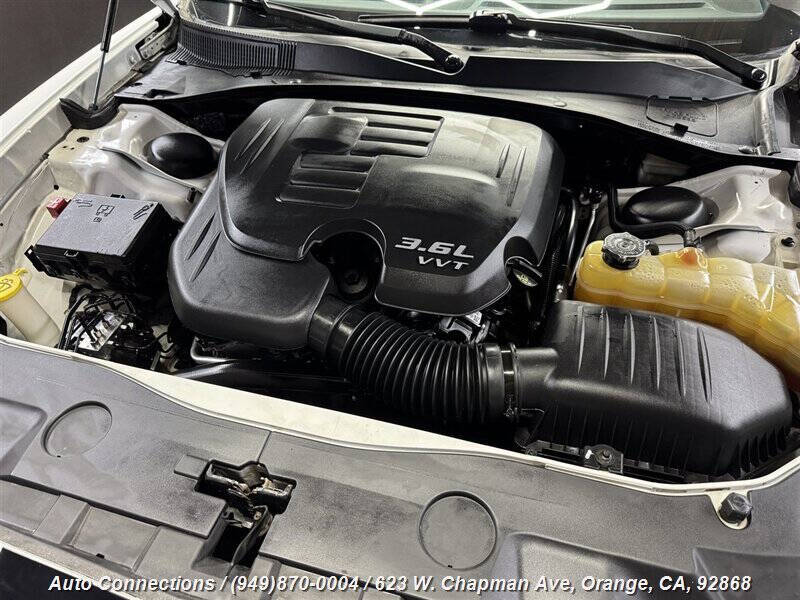 2013 Dodge Charger SE