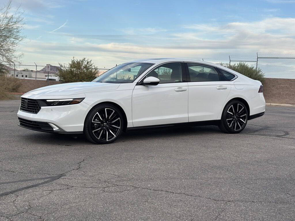 2025 Honda Accord Hybrid 10