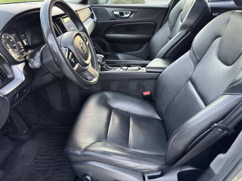 2019 Volvo S60 T5 Momentum