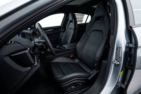 2025 Porsche Panamera 4