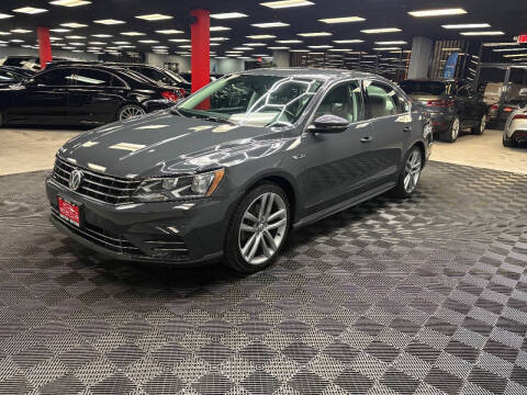 2017 Volkswagen Passat 1.8T R-Line