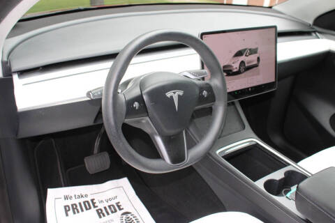 2024 Tesla Model Y Long Range