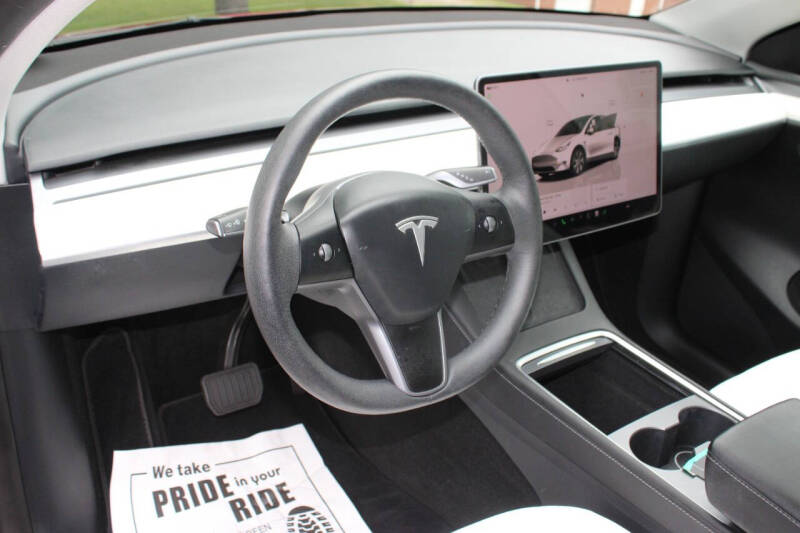 2024 Tesla Model Y Long Range