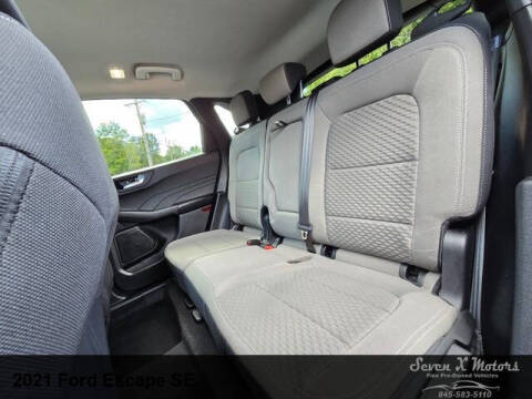 2021 Ford Escape SE