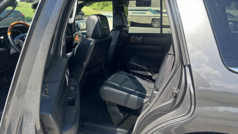 2017 Lincoln Navigator Select