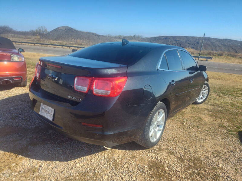 2015 Chevrolet Malibu 1LT photo 3