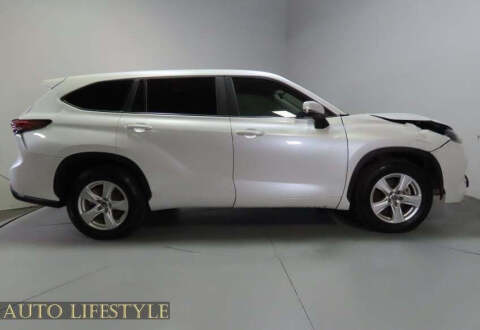 2023 Toyota Highlander L
