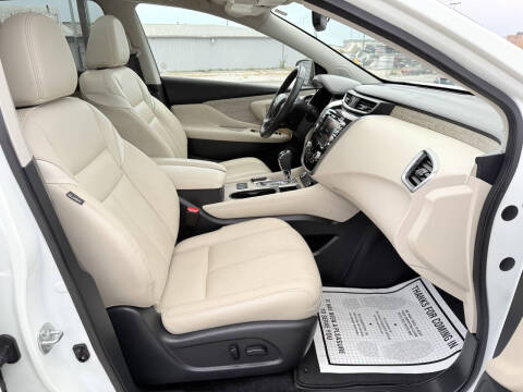 2023 Nissan Murano SL