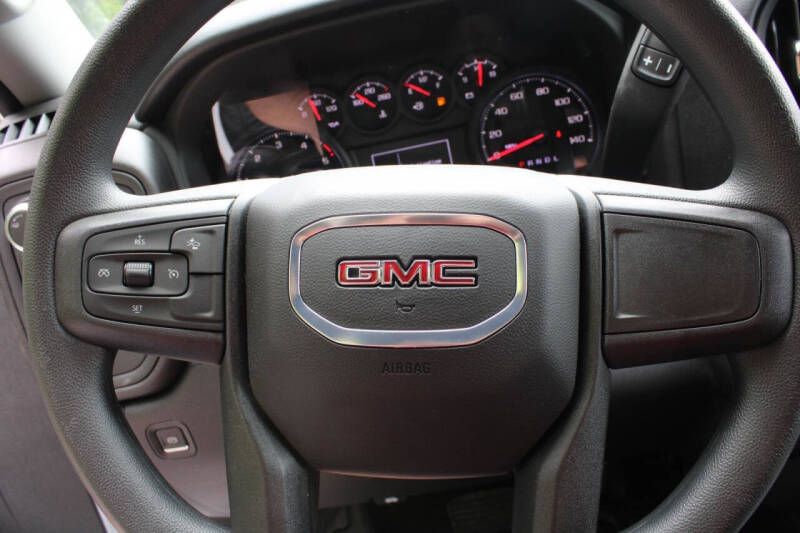 2025 GMC Sierra 3500HD CC Pro