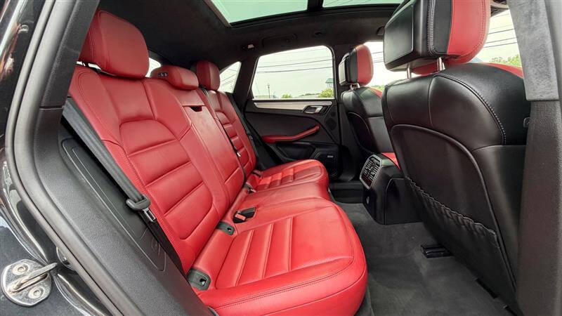 2018 Porsche Macan