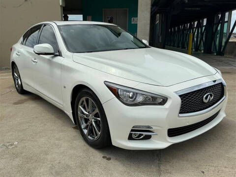 2015 Infiniti Q50