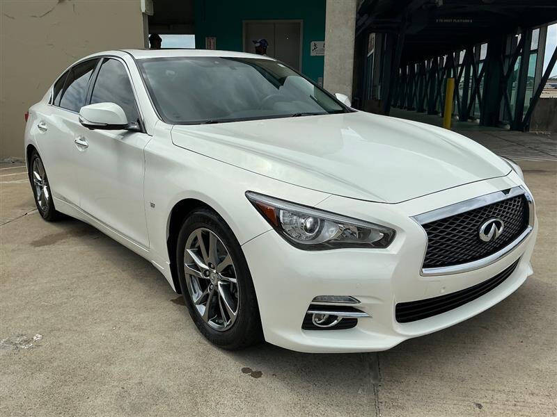 2015 Infiniti Q50