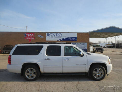 2009 Chevrolet Suburban for sale at Rondo Truck & Trailer in Sycamore IL