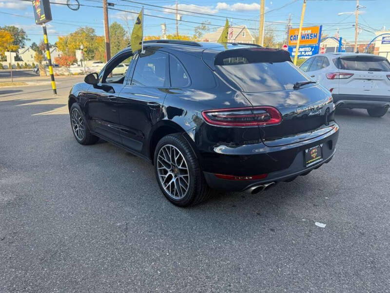 2018 Porsche Macan S