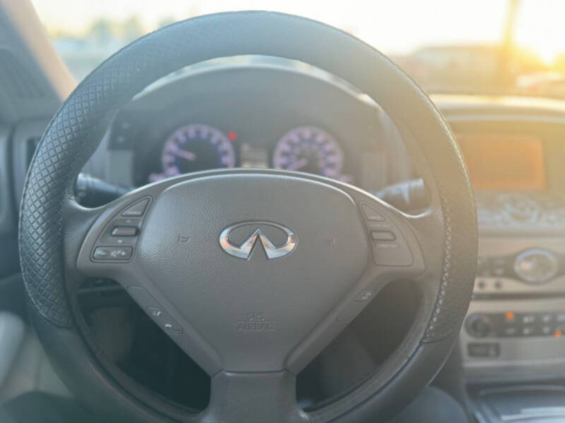 2011 Infiniti G25 Sedan Journey