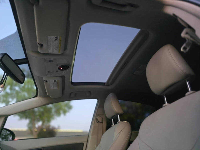 2010 Toyota Prius IV