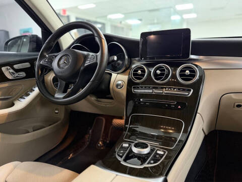 2017 Mercedes-Benz GLC GLC 300