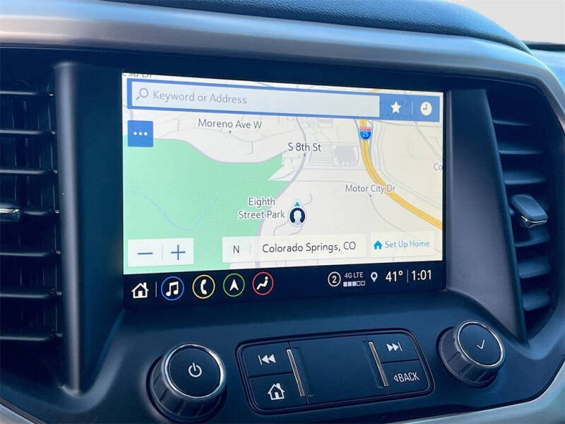 2022 GMC Acadia Denali