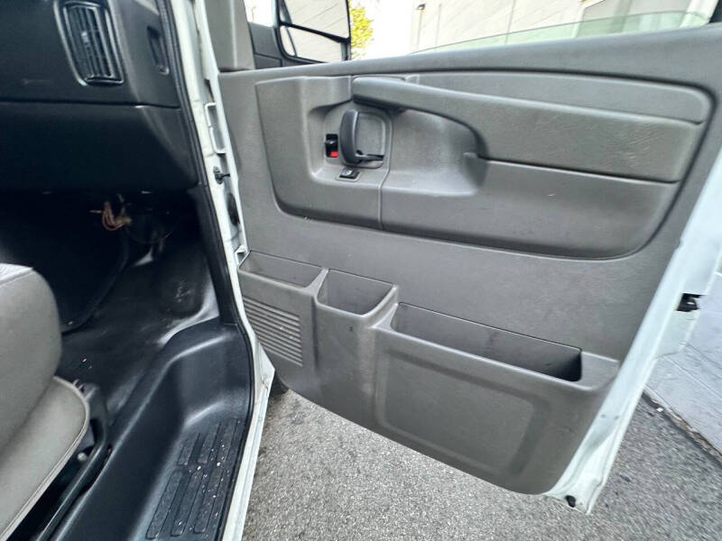 2009 GMC Savana 3500