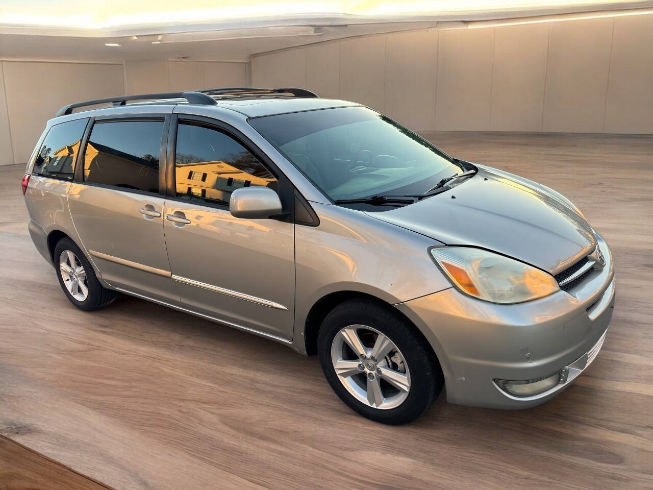 2005 Toyota Sienna for sale at North Georgia Auto Sales in Dalton, GA