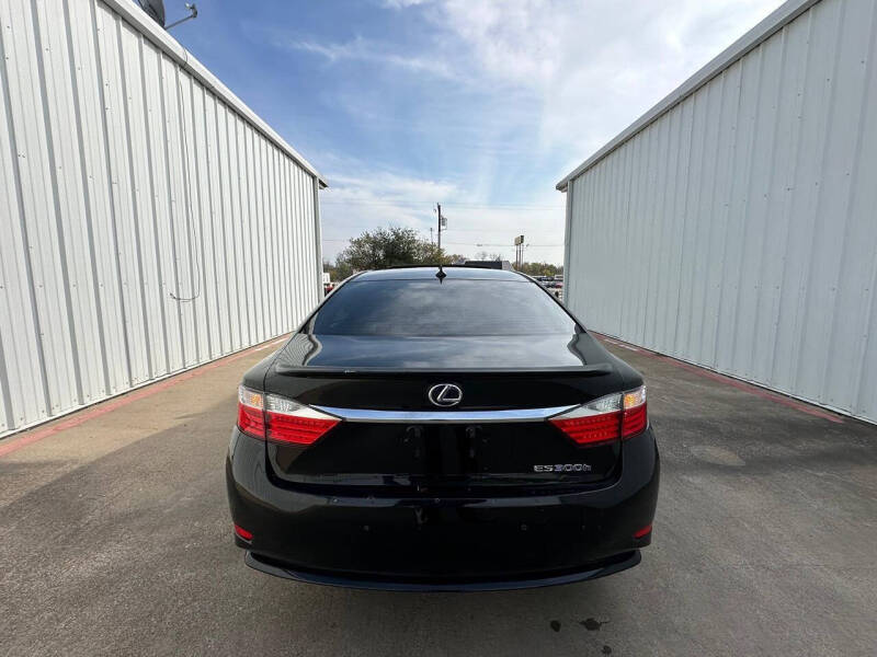 2014 Lexus ES 300h