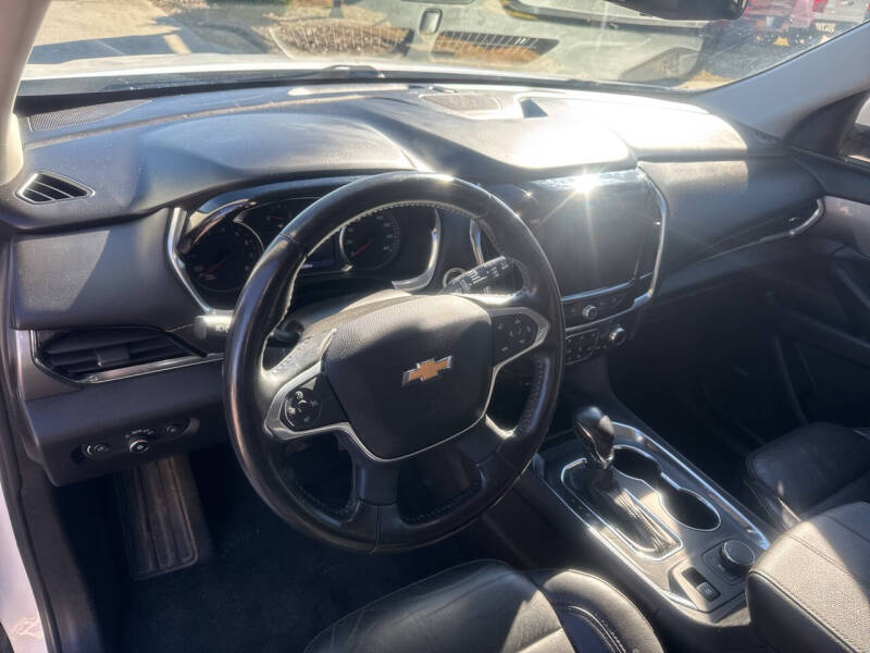 2021 Chevrolet Traverse LT Leather