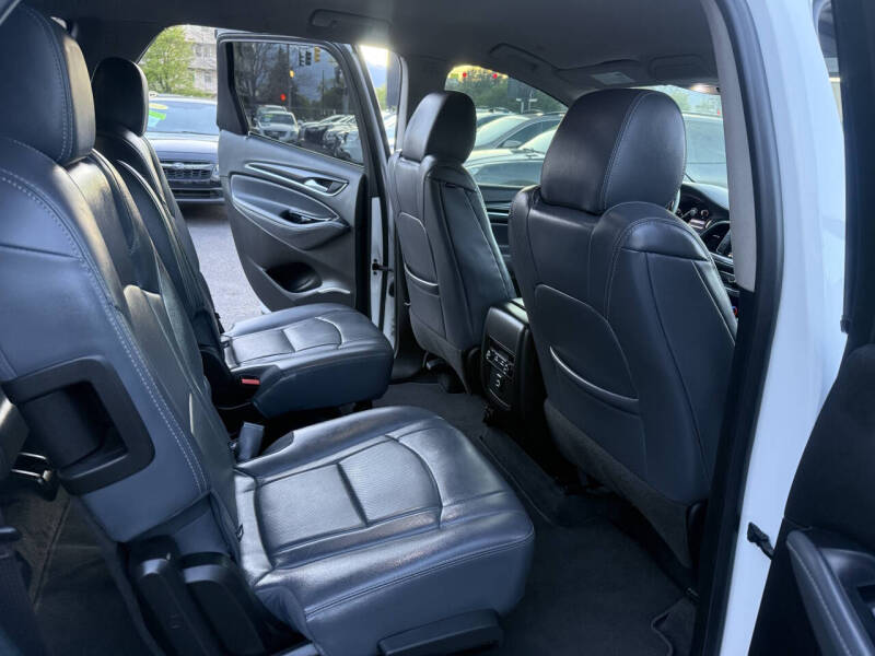 2021 Buick Enclave Essence