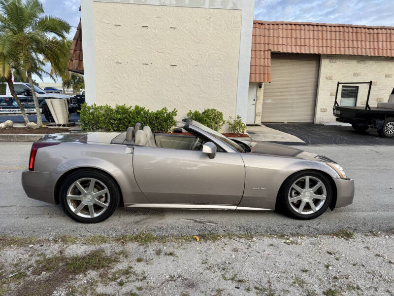 2005 Cadillac XLR