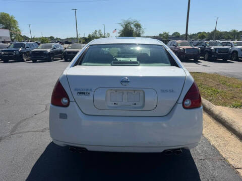 2004 Nissan Maxima