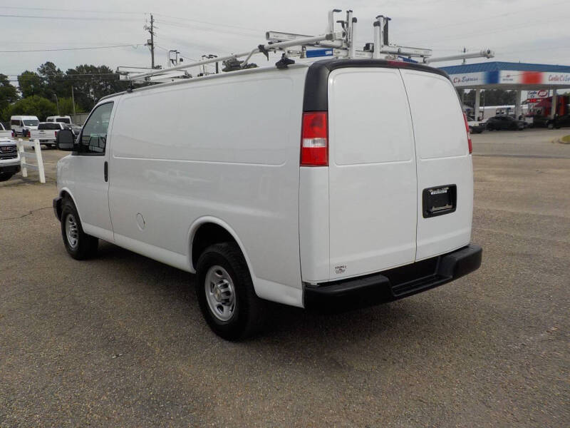 2021 Chevrolet Express 2500
