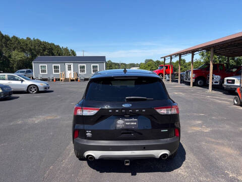 2020 Ford Escape SE