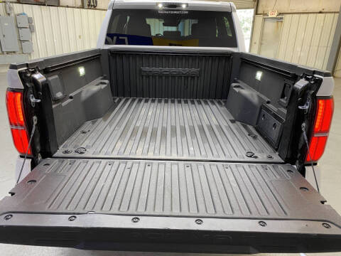 2025 Toyota Tacoma TRD Sport HV