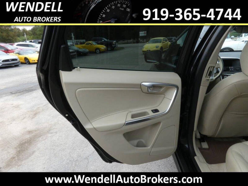 2015 Volvo XC60 T6 Drive-E