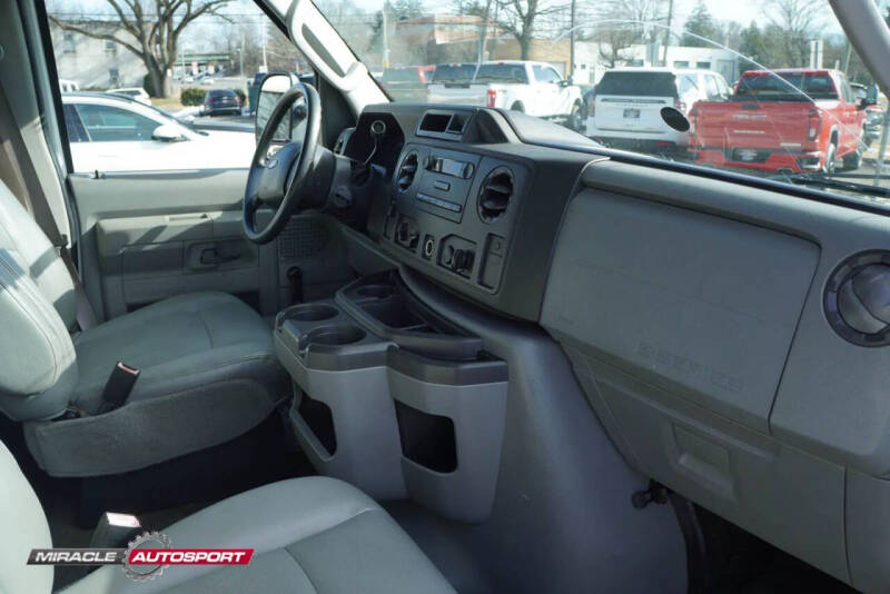 2009 Ford E-Series E-150