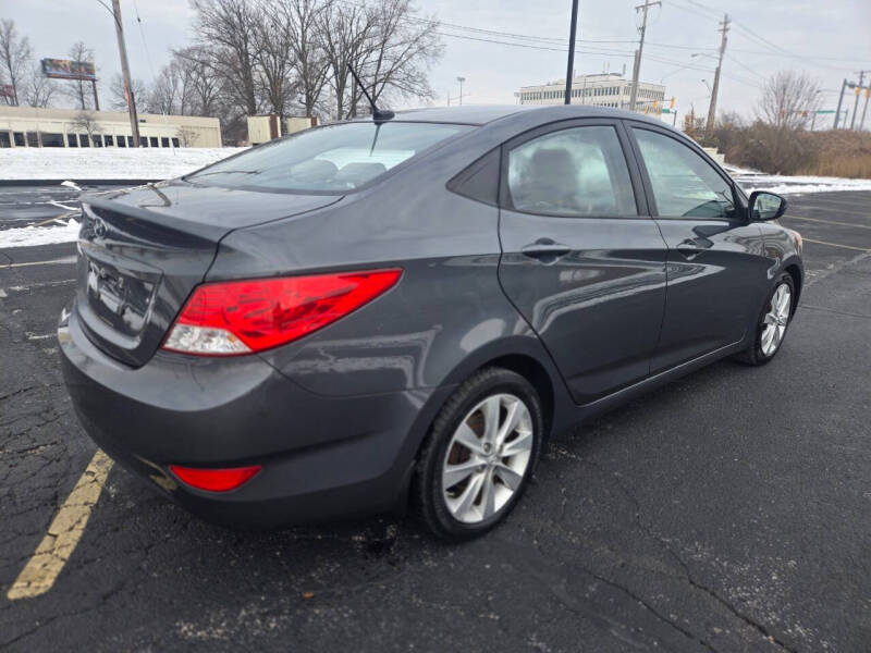 2013 Hyundai Accent GLS
