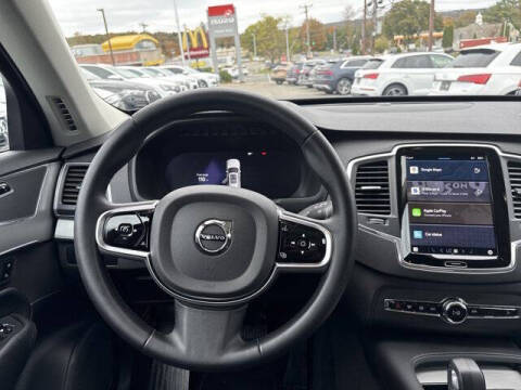 2025 Volvo XC90 B5 Core Bright Theme