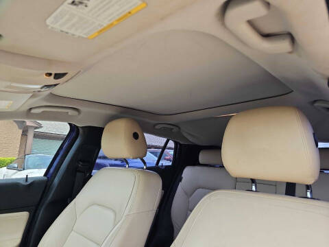 2018 Infiniti QX30 Premium