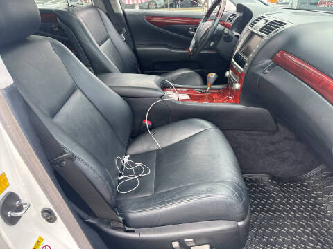 2011 Lexus LS 460