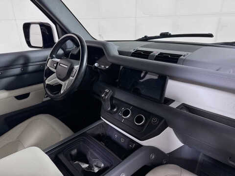 2023 Land Rover Defender