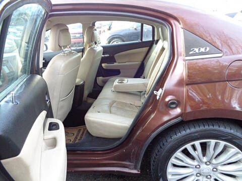 2012 Chrysler 200 Limited