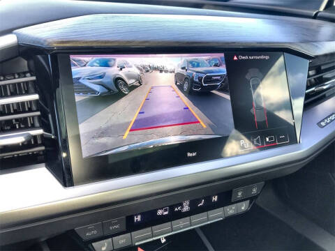 2024 Audi Q4 e-tron quattro Premium Plus 55