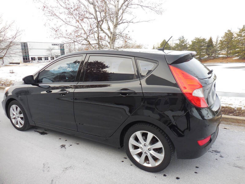 2013 Hyundai Accent SE