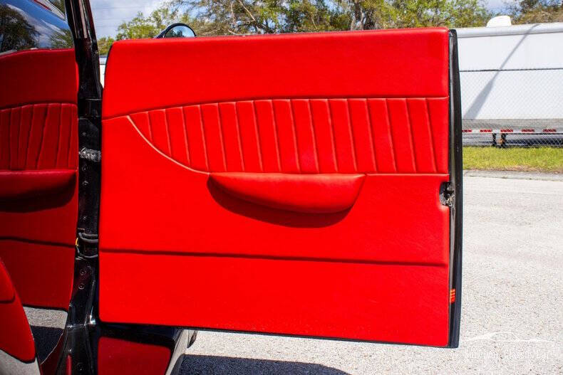 1937 Ford Cabriolet