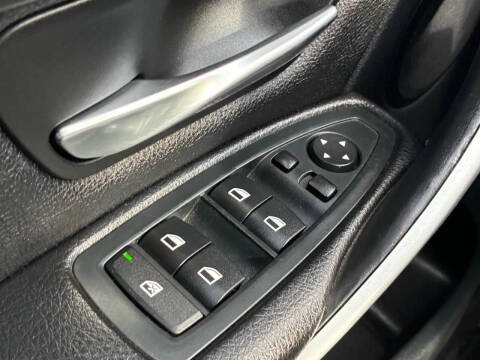 2013 BMW 3 Series 328i