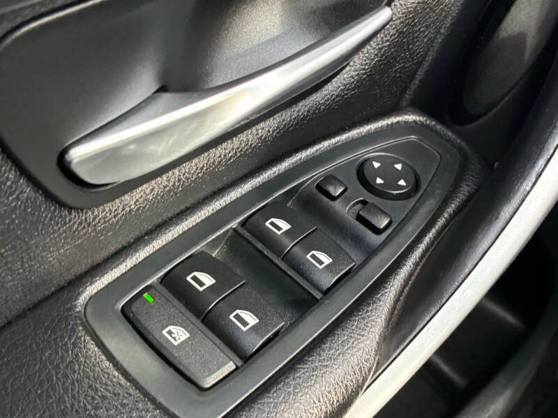 2013 BMW 3 Series 328i