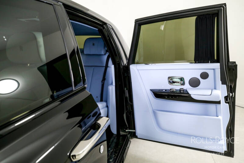 2024 Rolls-Royce Phantom