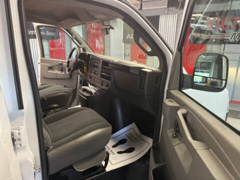 2023 GMC Savana 2500