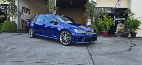 2017 Volkswagen Golf R 4Motion