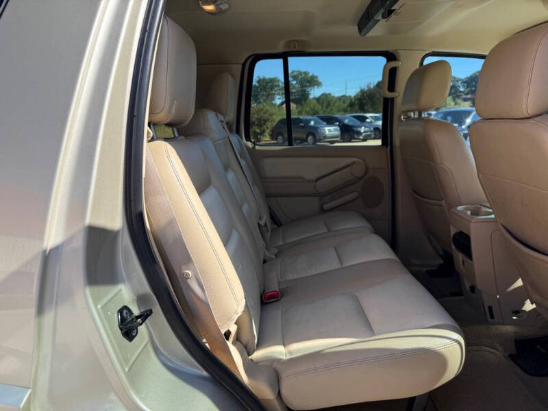 2006 Ford Explorer Limited